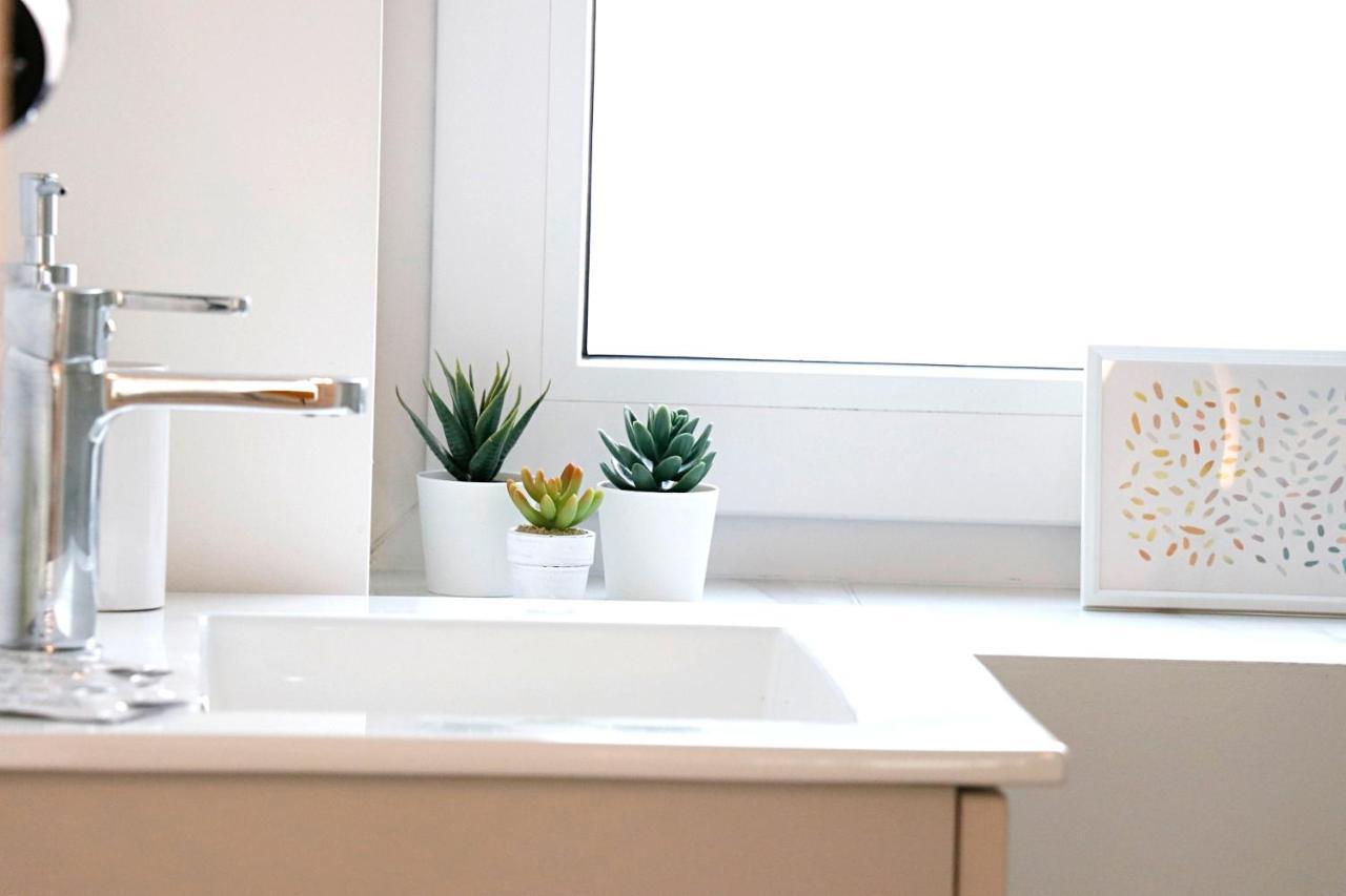 Minimalist Studio Old Town Apartments By Hostlovers Κάουνας Εξωτερικό φωτογραφία