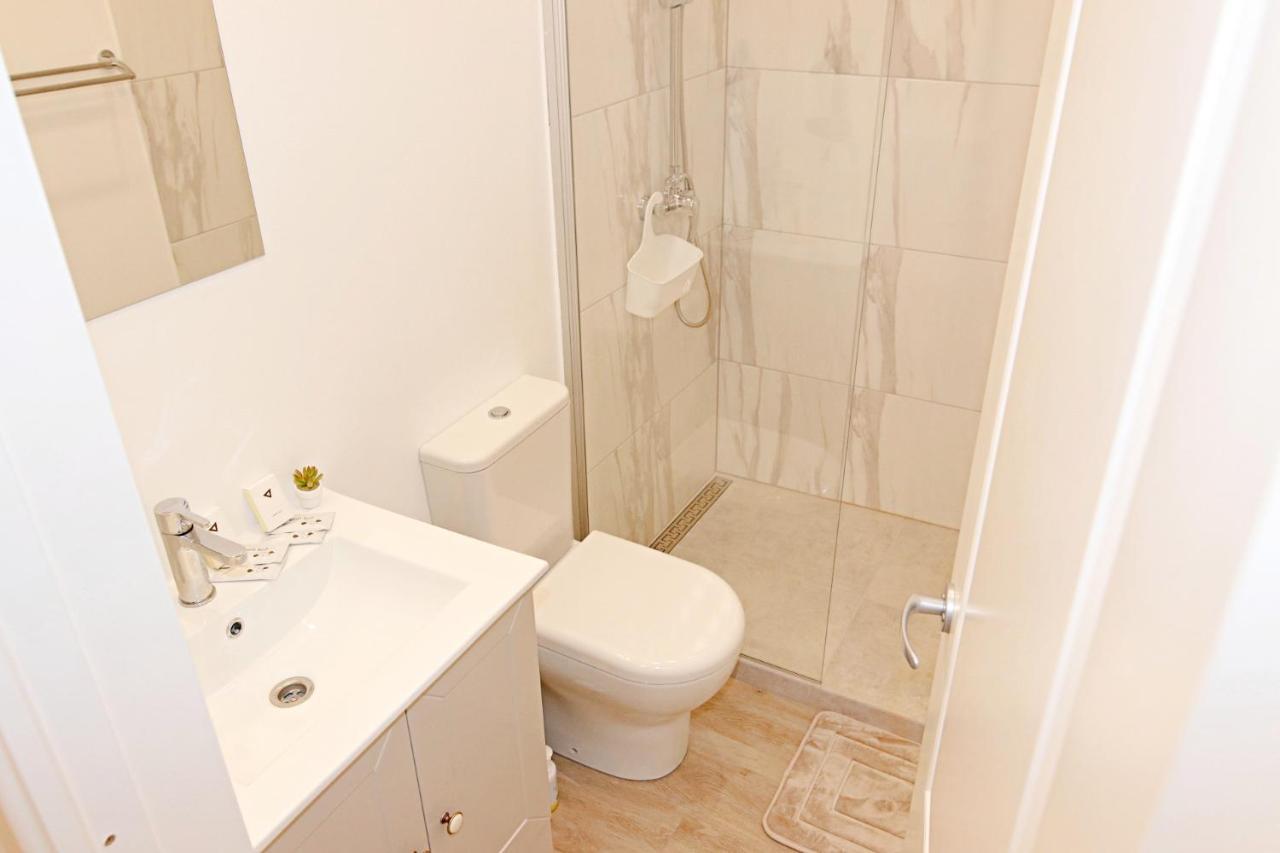 Minimalist Studio Old Town Apartments By Hostlovers Κάουνας Εξωτερικό φωτογραφία